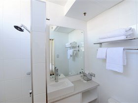 Ibis Styles Adelaide Grosvenor Hotel - Accommodation Perth 2