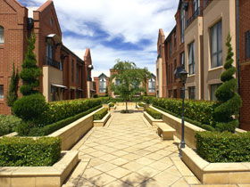 Majestic Old Lion Apartments - Accommodation Perth 0