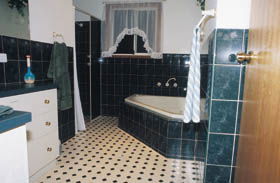 Villa Grenache Bed & Breakfast - Accommodation Perth 0