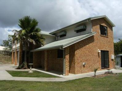 A Beach 'N Reef Motel - Perth Resorts 1