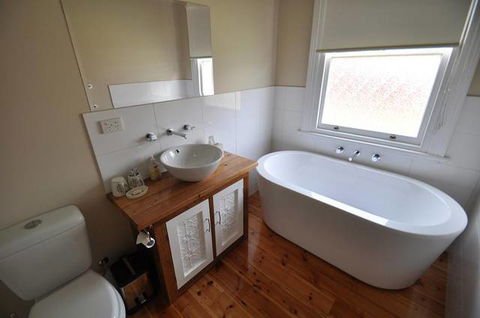 Ain Garth Self Catering Accommodation - Perth Resorts 4