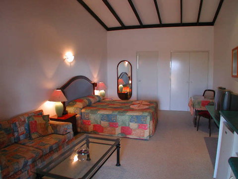 Albert Facey Motor Inn Narrogin - Accommodation Perth 0