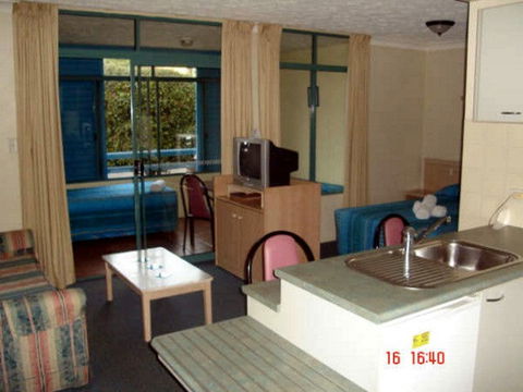 Albion Manor Motel & Serviced Apartments - Accommodation Perth 1