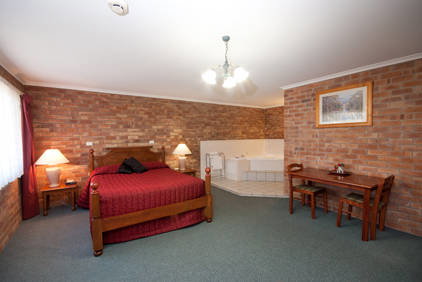 Allan Cunningham Motel And Old Wagon Restaurant - Accommodation Perth 2