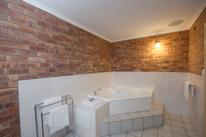 Allan Cunningham Motel And Old Wagon Restaurant - Accommodation Perth 3
