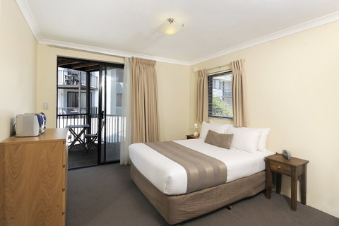 Assured Waterside Apartments - Accommodation Perth 8