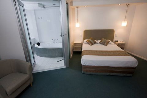 Atlantic Tower Motor Inn - Accommodation Perth 0