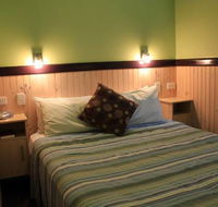 Aussie Outback Oasis Cabin  Van Village - Accommodation Perth