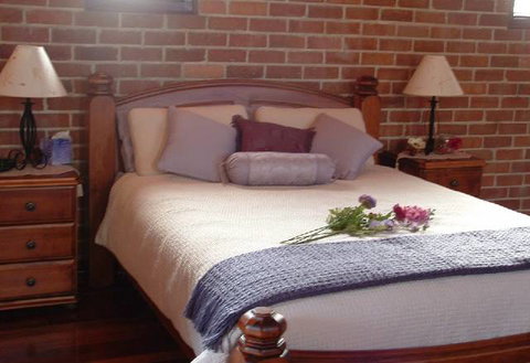 Bell Chapel B & B - Accommodation Perth 0