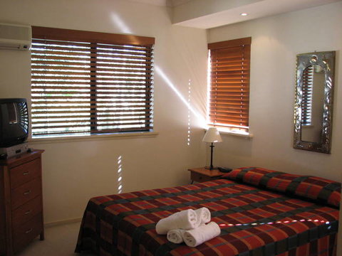 Bermuda Villas - Accommodation Perth 0