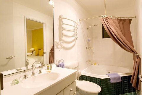 Bindo Creek Cabins - Accommodation Perth 3
