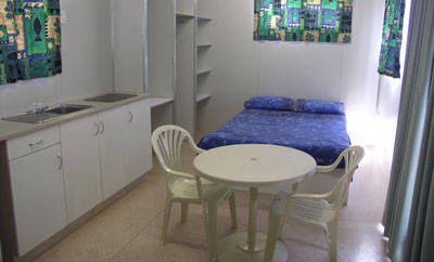 Blue Dolphin Caravan Park & Holiday Village - Accommodation Perth 1