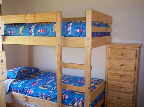 Bott's Beach Retreat - Accommodation Perth 2