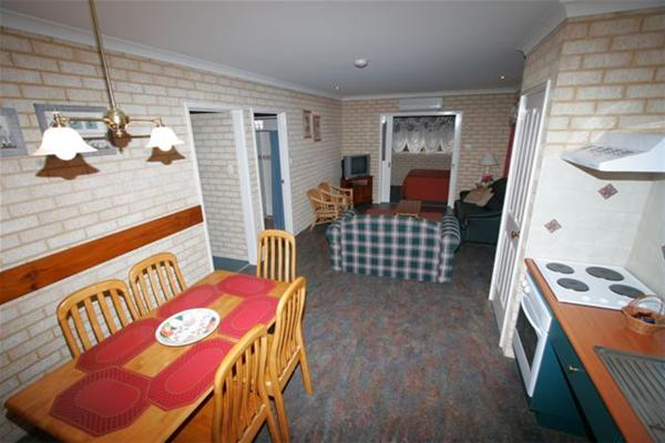Busselton Villas and Caravan Park - Accommodation Perth