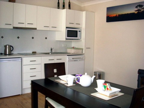 Camelot Boutique Accommodation - Accommodation Perth 2