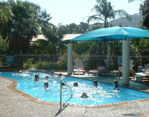 Coastal Palms Holiday Park - Accommodation Perth 1