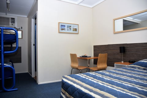 Chinchilla Motel - Accommodation Perth 6