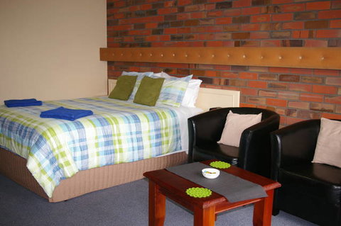Coorrabin Motor Inn - Accommodation Perth 0