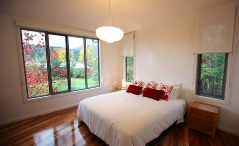 Dalrymples Guest Cottages - Accommodation Perth 0