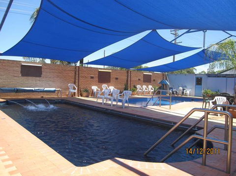 Dragon Phoenix Resort & Restaurant - Accommodation Perth 14