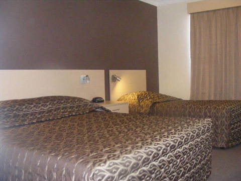 Econo Lodge Moree Spa Motor Inn - Accommodation Perth 0
