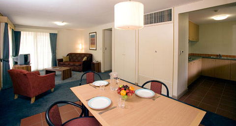Emu Walk Apartments - Accommodation Perth 0