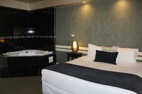 Fairways Resort - Accommodation Perth 0