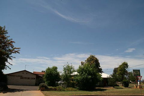 Forest Lodge Motor Inn & Restaurant - Accommodation Perth 0