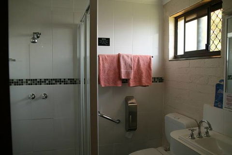 Forest Lodge Motor Inn & Restaurant - Accommodation Perth 2