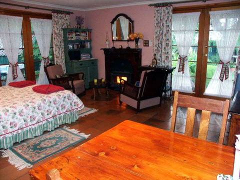 Gawler Churchhill Mews Bed & Breakfast - Accommodation Perth 0