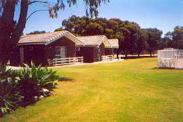 Highview Holiday Village Caravan Park - Accommodation Perth 0