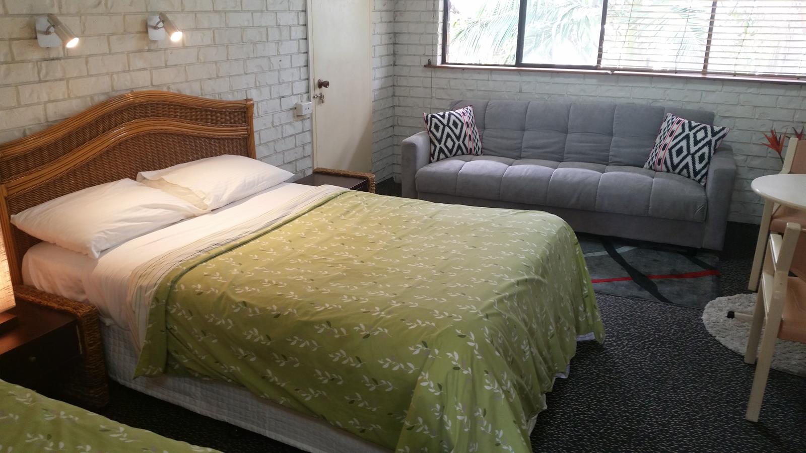 Holland Park West QLD Accommodation Perth