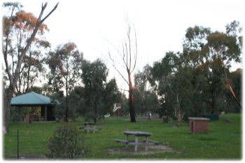 Lake Waranga Caravan Park & Holiday Camp - Perth Resorts 1