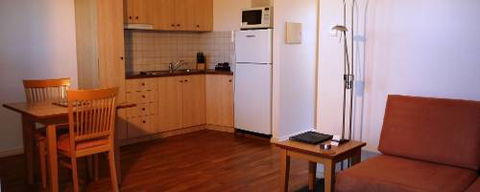 Lakeview Apartments - Accommodation Perth 1