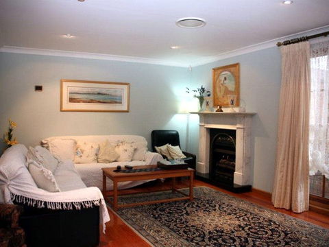Lavender House B&B - Accommodation Perth 2