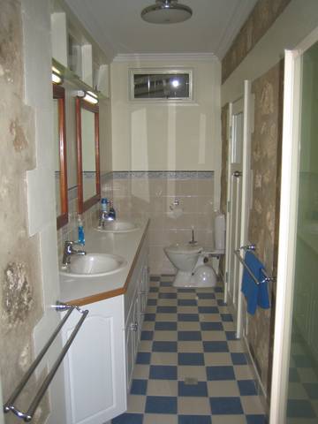 MacDonnell House (Naracoorte Cottages) - Accommodation Perth 1