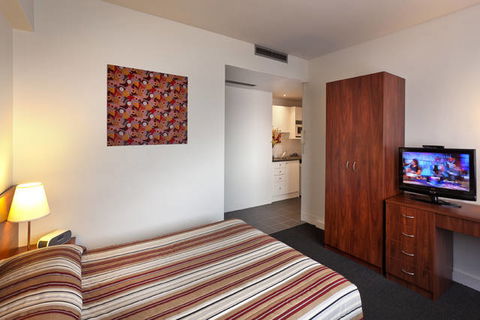 Macleay Serviced Apartment/Hotel - Accommodation Perth 2