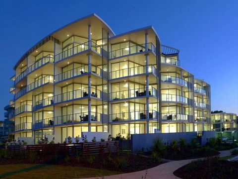 Manta Bargara - Accommodation Perth 1