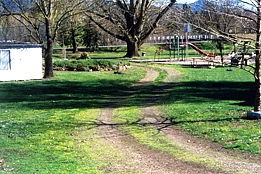 Mongans Bridge VIC Accommodation Perth
