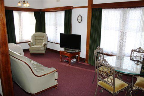Motel Mayfair On Cavell - Accommodation Perth 2