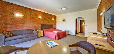 Paradise Lakes Motel - Accommodation Perth 3
