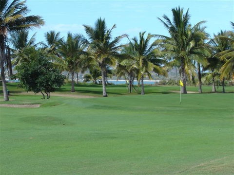 Queens Beach Tourist Village - Accommodation Perth 0