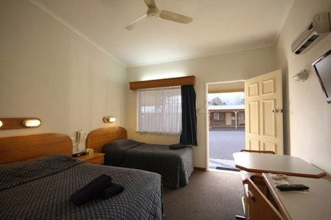 Rest Point Motor Inn And Hereford Steakhouse - Accommodation Perth 0