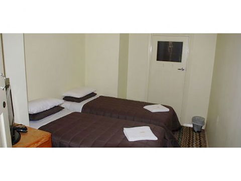 Capertee Royal Hotel - Accommodation Perth 6