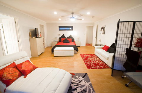 Rocky Point Lodge - Accommodation Perth 3