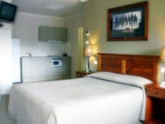Saltbush Motor Inn - Accommodation Perth 0