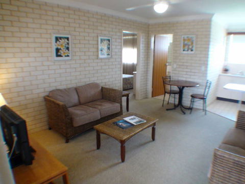 Santa Fe Motel And Holiday Units - Accommodation Perth 3