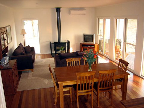 Strath Valley View B And B - Accommodation Perth 0