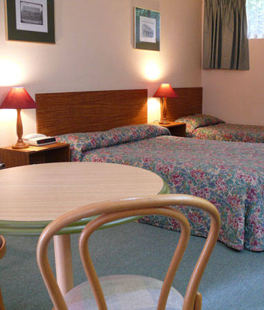 Ten Dollar Town Motel - Accommodation Perth 4