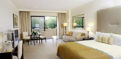 The Hills Lodge Hotel & Spa - Accommodation Perth 1